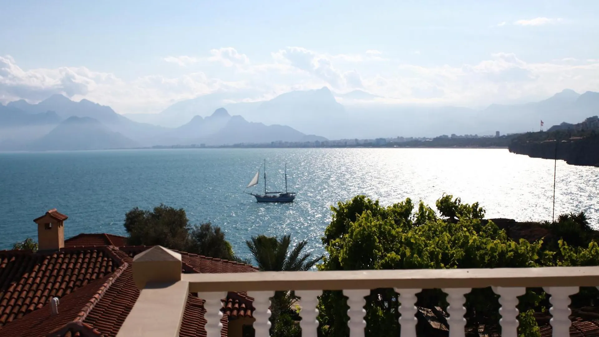 Bacchus Pension Анталья