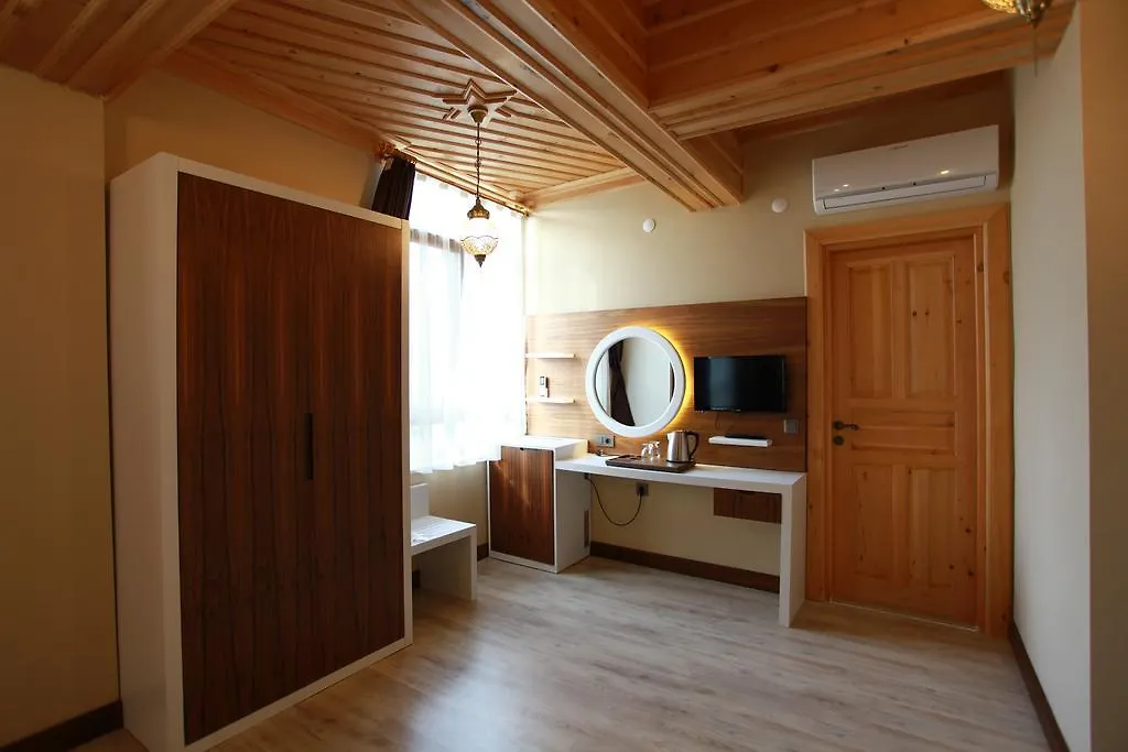 Bacchus Pension Antalya 2*,