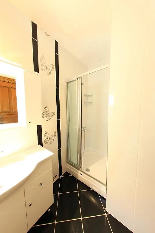 Bacchus Pension Antalya 2*,
