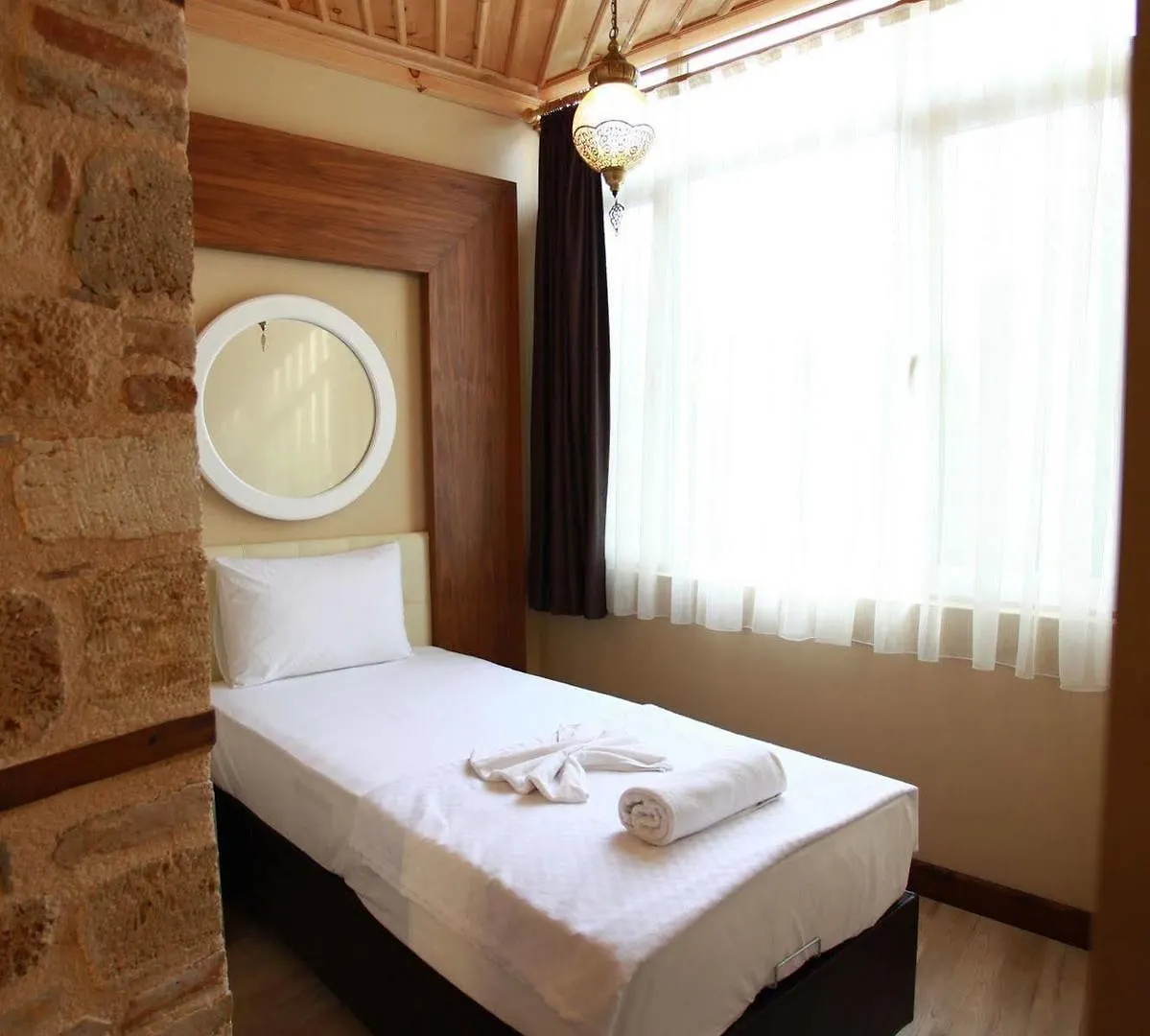 Bacchus Pansiyon Antalya Türkiye